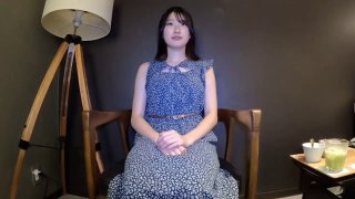 带你看看后入大奶妹的屁眼